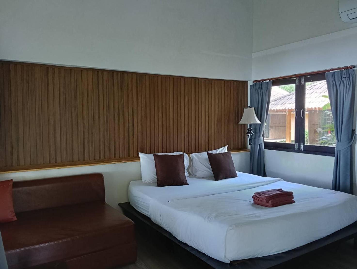 Flora I Talay Hotel Koh Chang Bagian luar foto