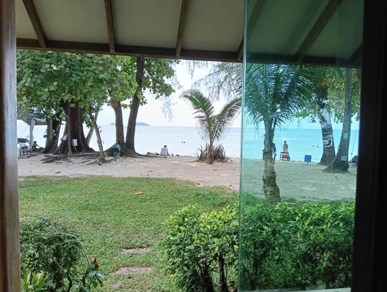 Flora I Talay Hotel Koh Chang Bagian luar foto