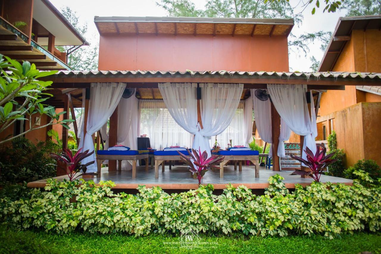 Flora I Talay Hotel Koh Chang Bagian luar foto
