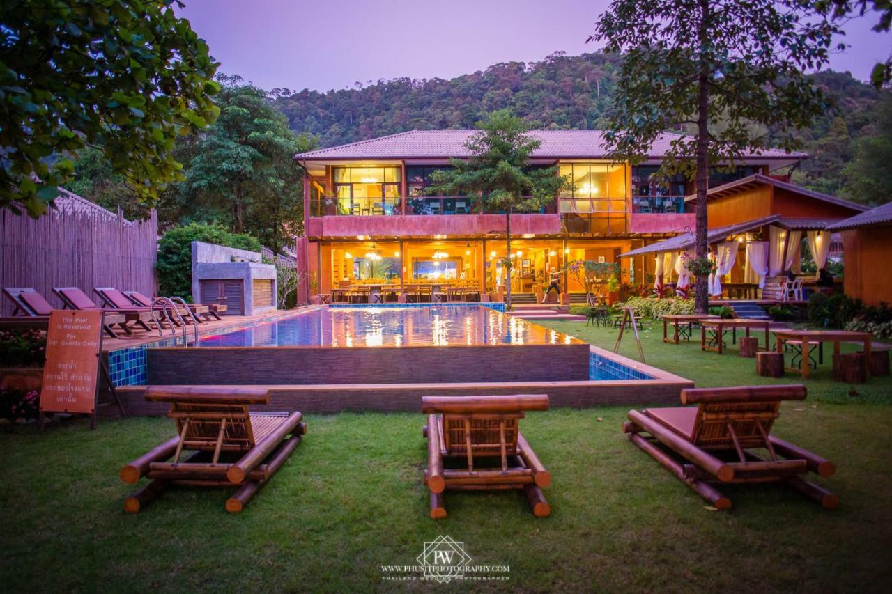 Flora I Talay Hotel Koh Chang Bagian luar foto