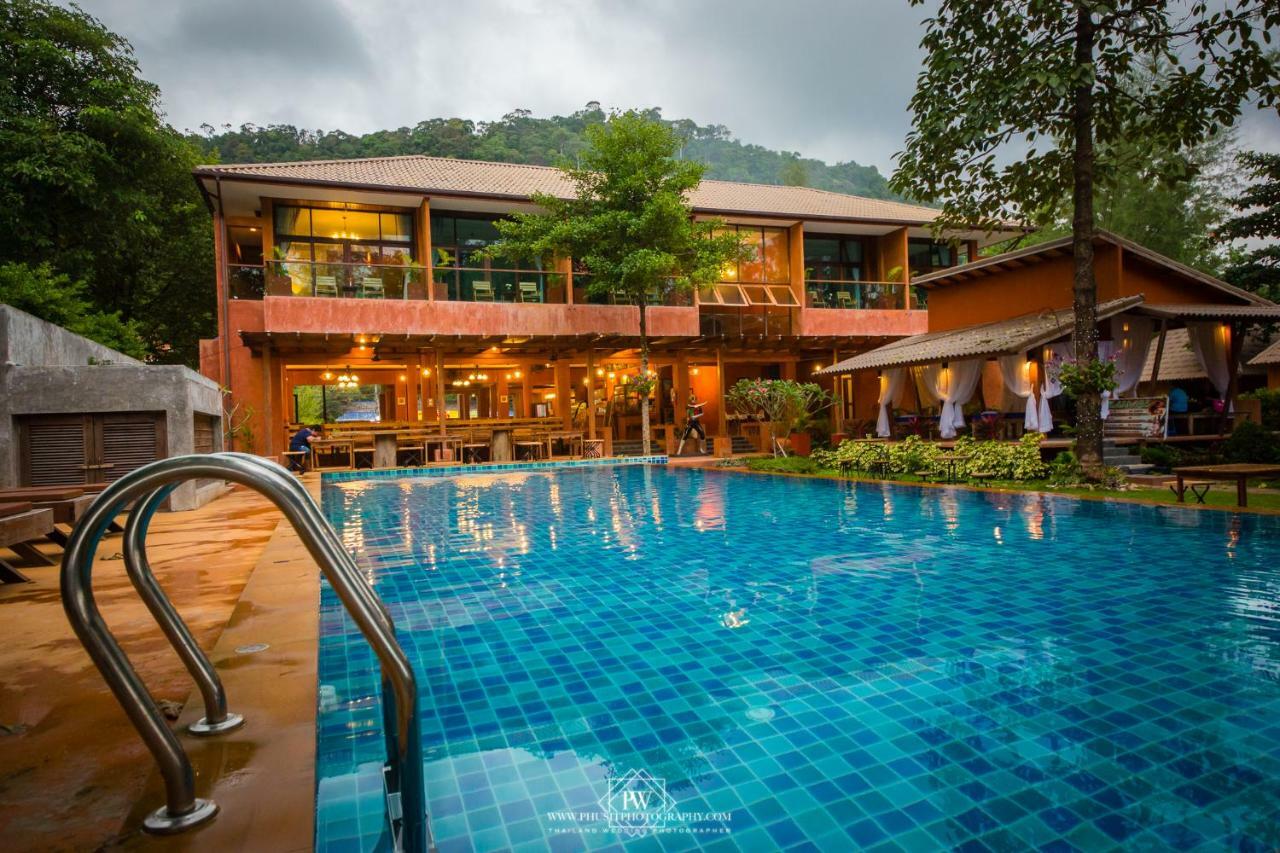 Flora I Talay Hotel Koh Chang Bagian luar foto